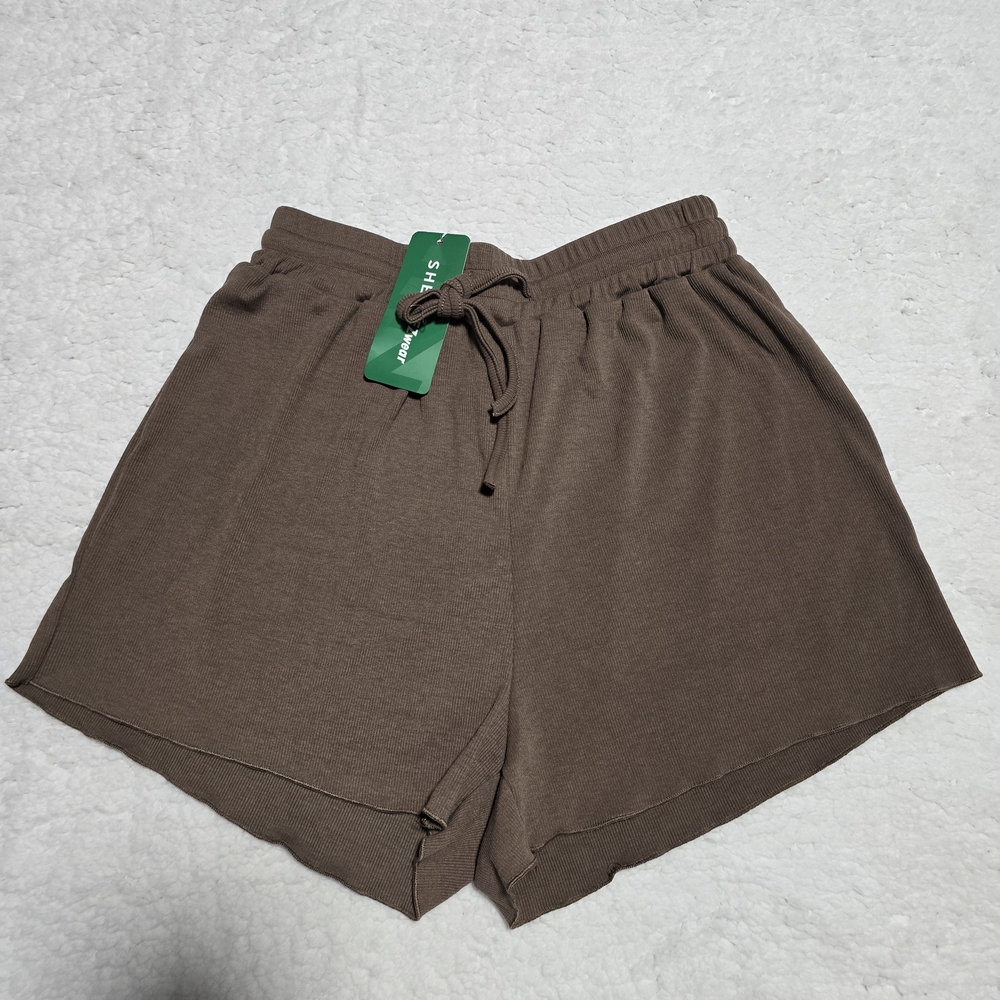 SHEIN Brown Shorts with Elastic Waistband